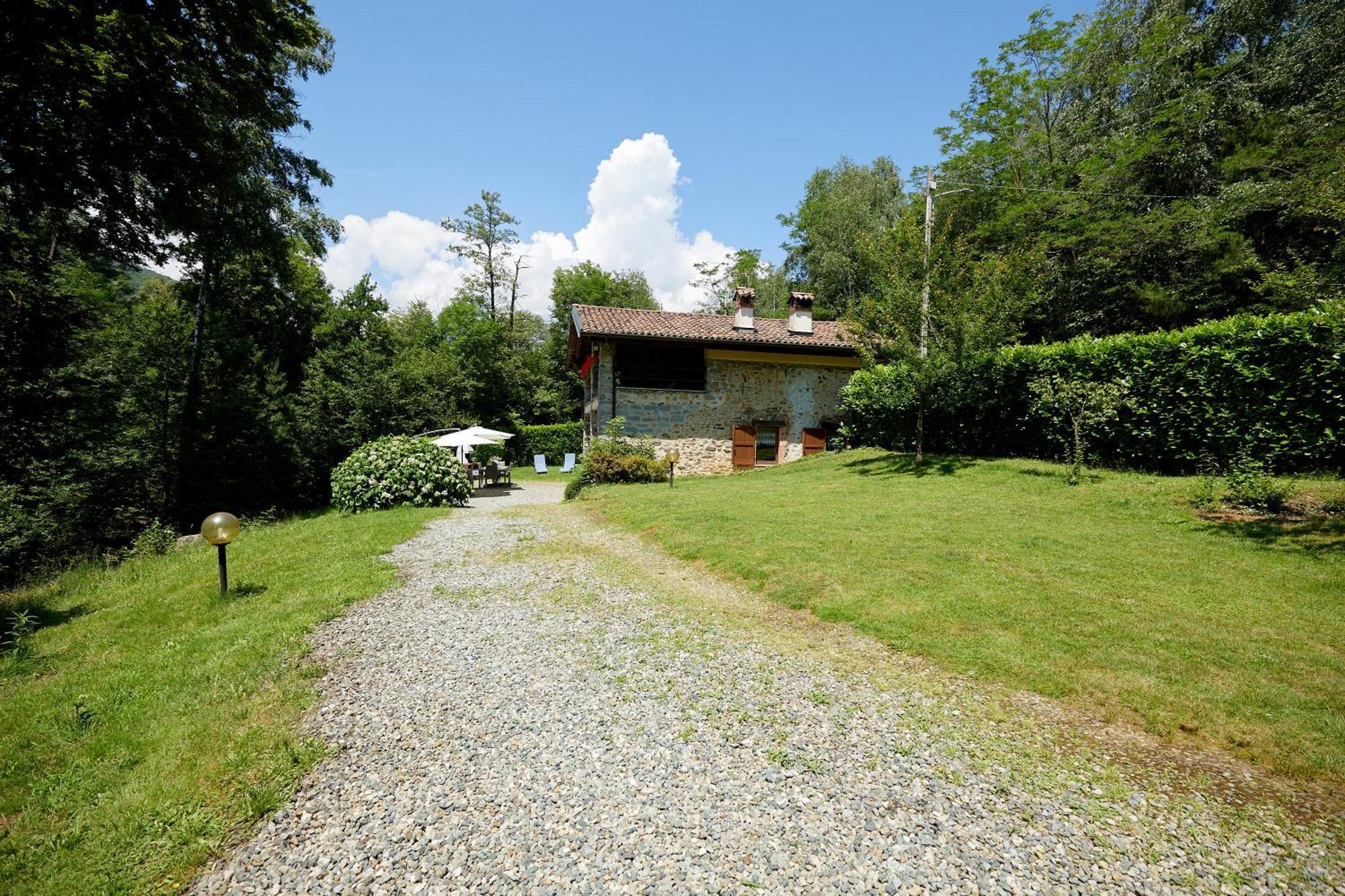 Villetta Con Giardino ⭑⭑⭑⭑⭑ - Wifi, Dogs Allowed Biella Exterior foto