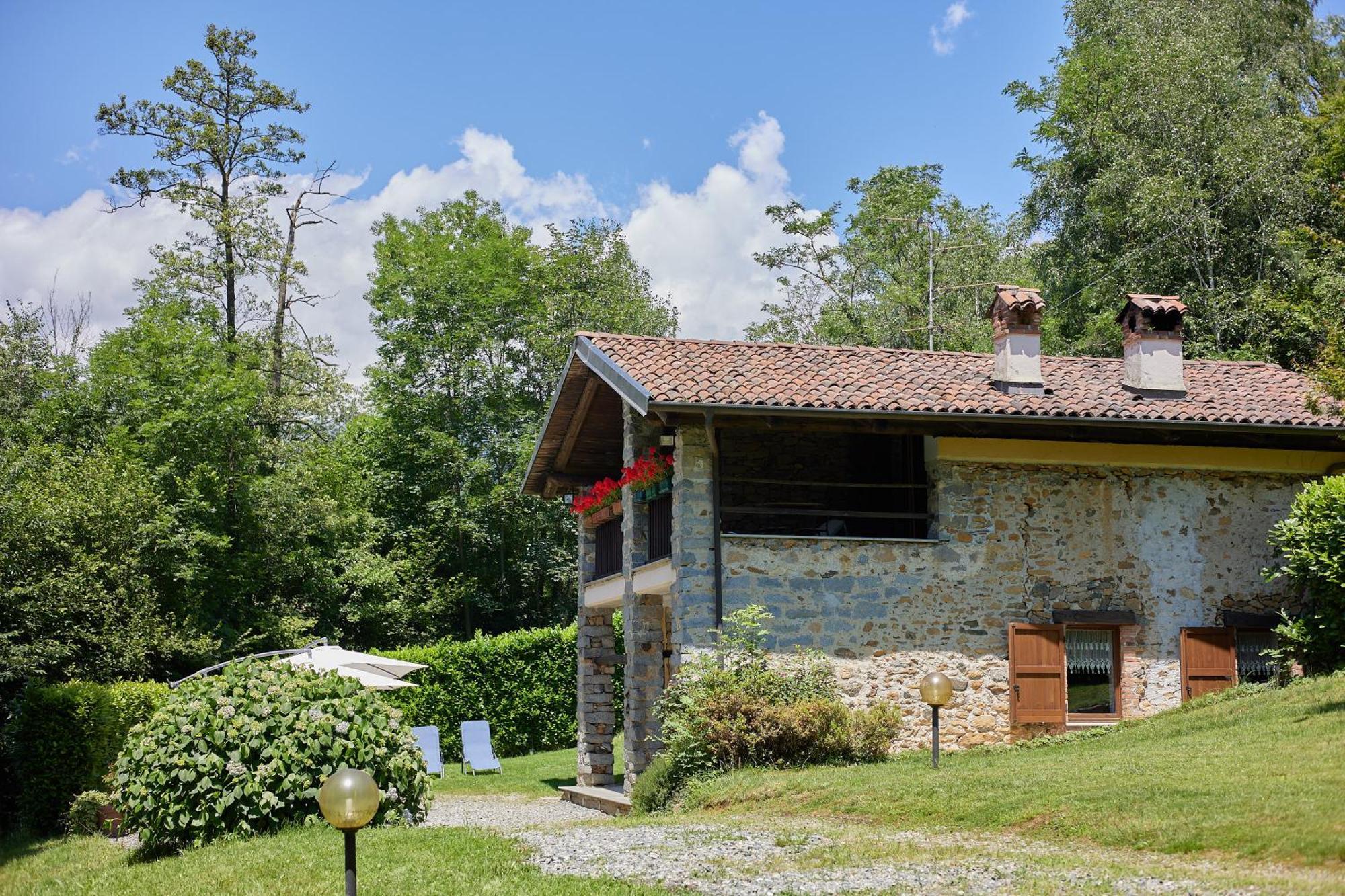 Villetta Con Giardino ⭑⭑⭑⭑⭑ - Wifi, Dogs Allowed Biella Exterior foto